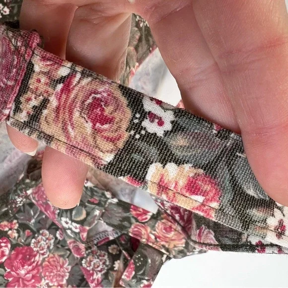 Brandy Melville John Galt Rare Floral Print Cage Back Dress - Picture 7 of 9